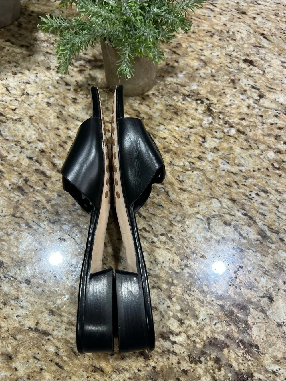 Tory Burch Bombe Black Leather Medallion Slide Sandals 10M